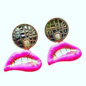 Bright Pink & Gold Sexy Lips